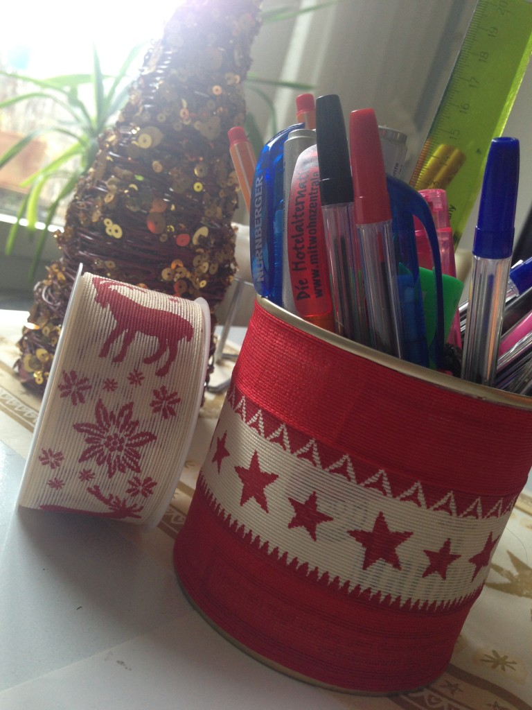 Stifthalter im Weihnachtsdress